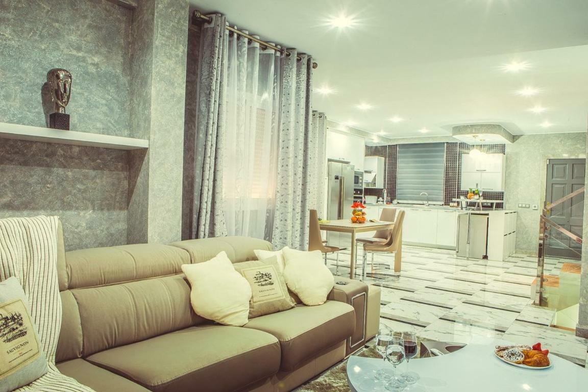 Cosy Townhouse In Costa Adeje Appartement Costa Adeje  Buitenkant foto